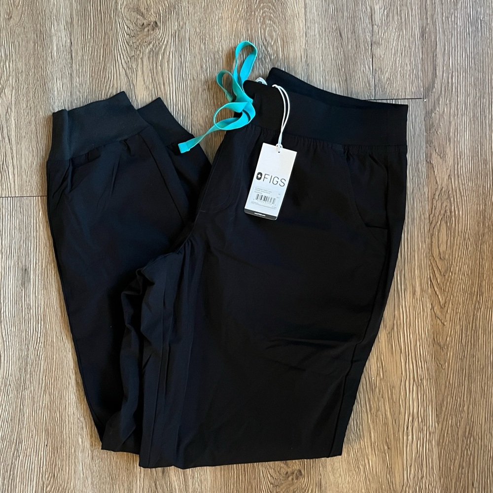 Figs Zamora FreeX Lined Jogger Scrub Pants - Black - Medium
